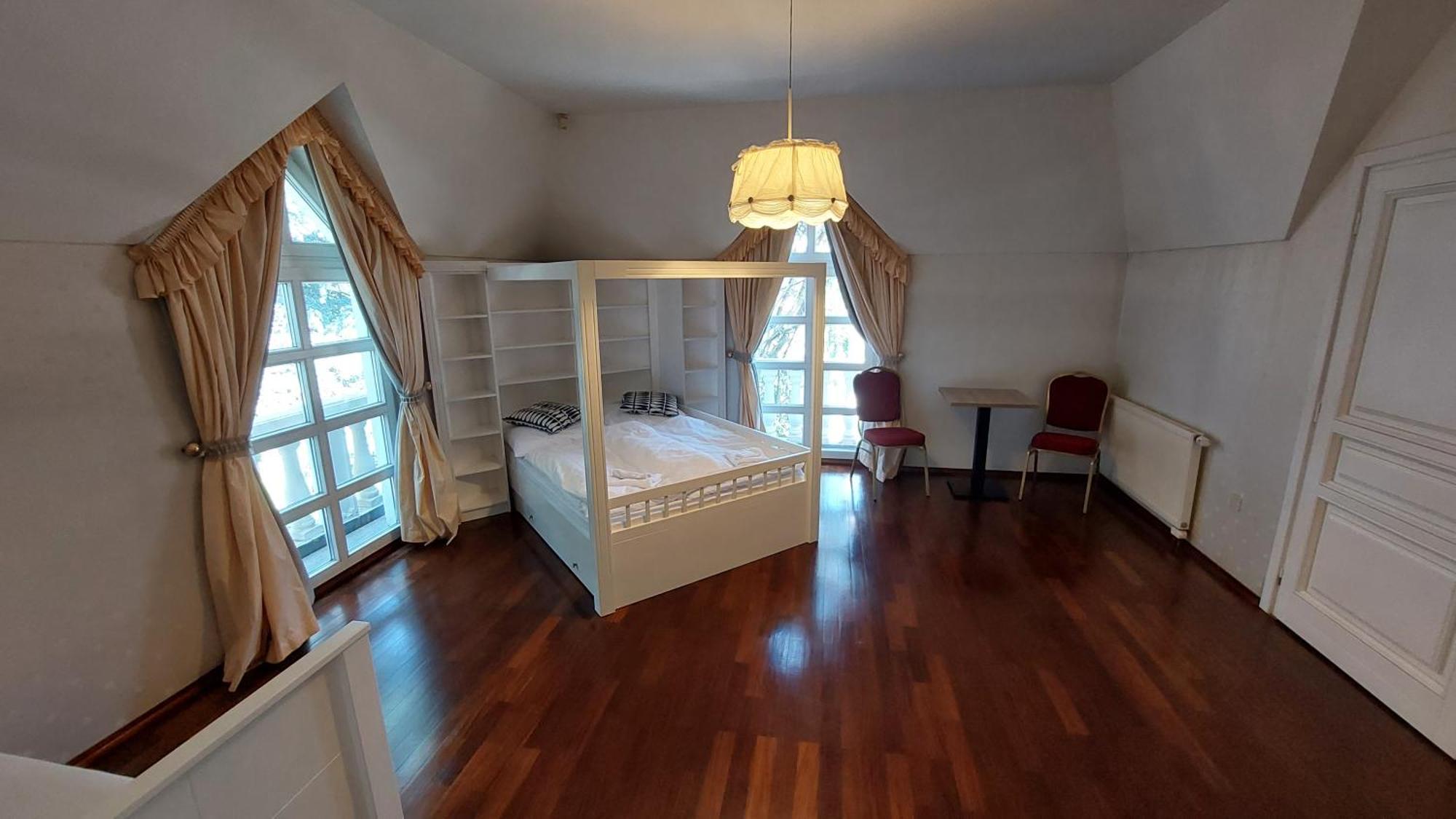 Castle Garden *** Apartment Szombathely Phòng bức ảnh